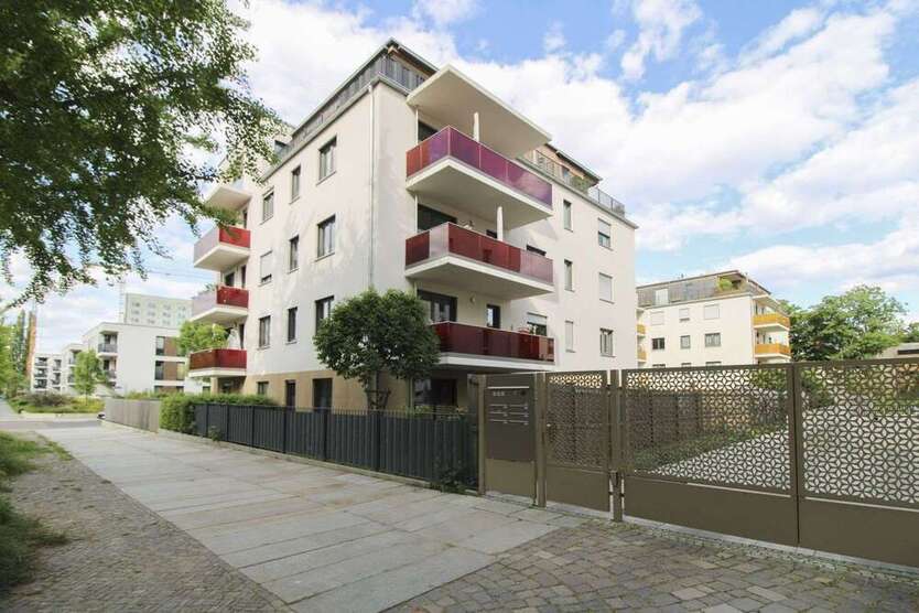 Wohnung zum Kaufen in Dresden 545.000 € 100.27 m²