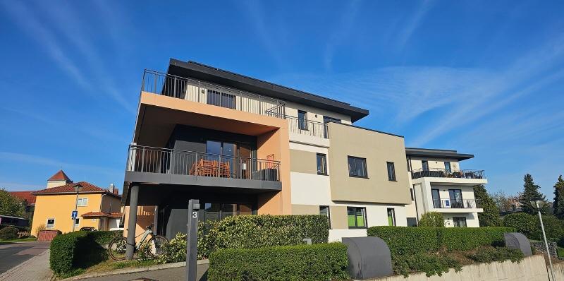 Etagenwohnung Freital - 3 Zimmer, 138 m&sup2;, 1.800&euro; | Angebot:26463166