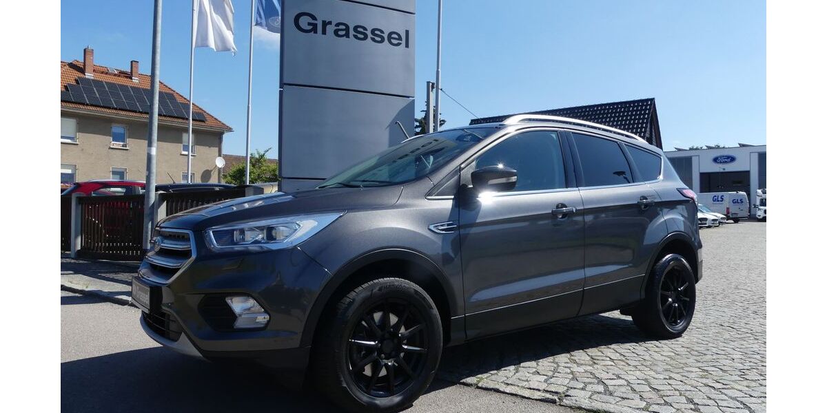Ford Kuga 136.000 km 13.300 &euro; Weinböhla 01689