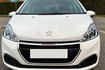 Peugeot 208 49.320 km 6.900 &euro; Dresden 01069