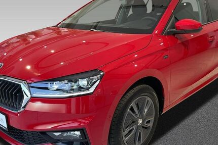 Skoda Fabia 7.253 km 21.940 &euro; Dresden 01067