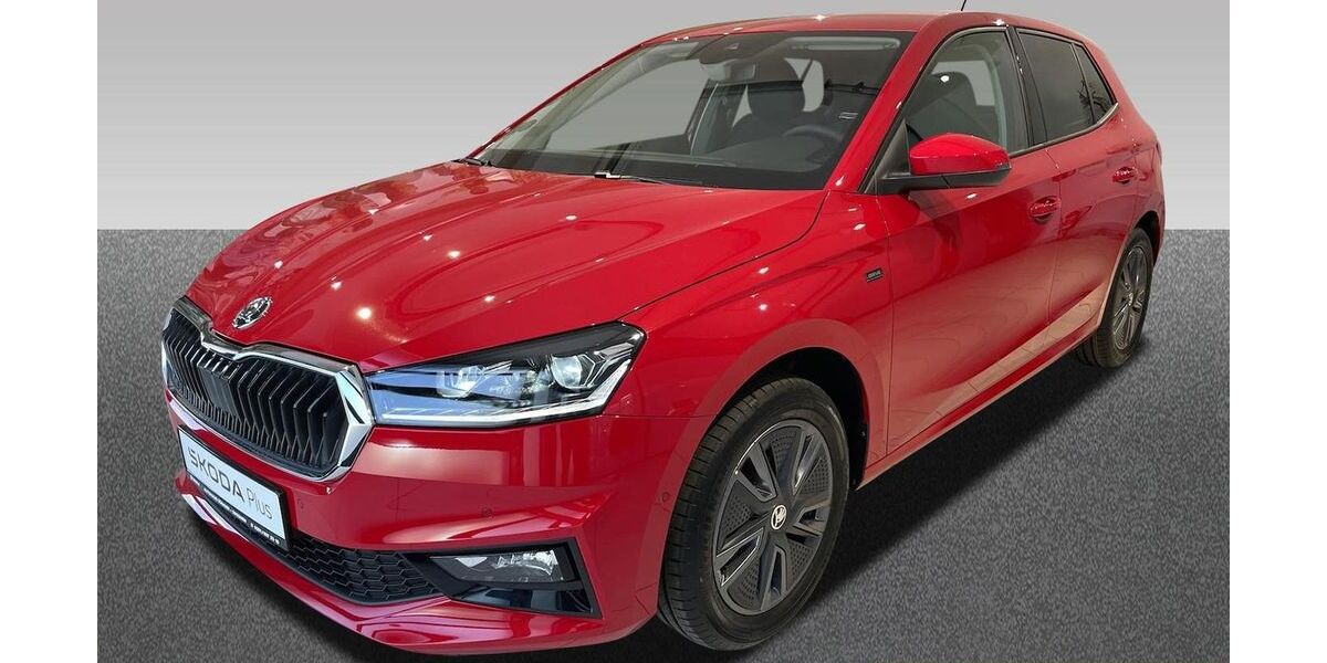 Skoda Fabia 7.253 km 21.940 &euro; Dresden 01067