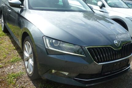 Skoda Superb 171.500 km 13.900 &euro; Dresden 01159