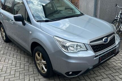 Subaru Forester 130.000 km 10.900 &euro; Dresden 01139