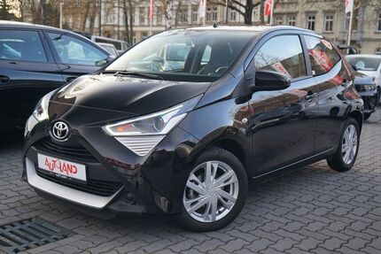 Toyota Aygo (X) 34.704 km 12.950 &euro; Dresden 01069