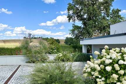 Haus zum Kaufen in Großerkmannsdorf 775.000 € 214 m² 6 zimmer