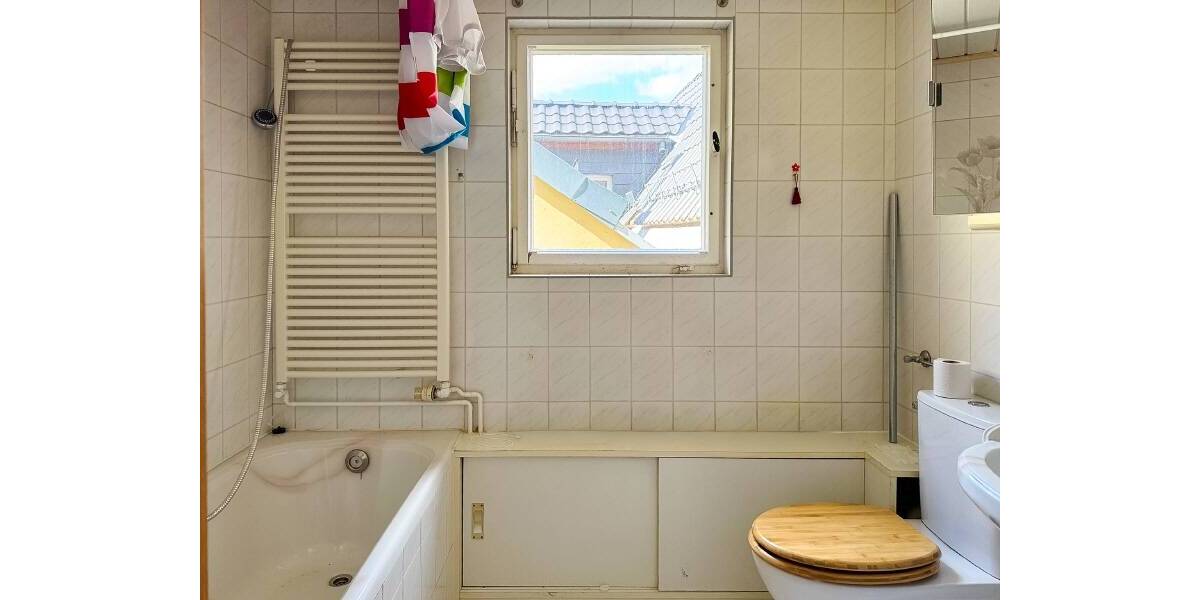 Einfamilienhaus Königstein - 4 Zimmer, 117 m&sup2;, 140.000&euro; | Angebot:26683270