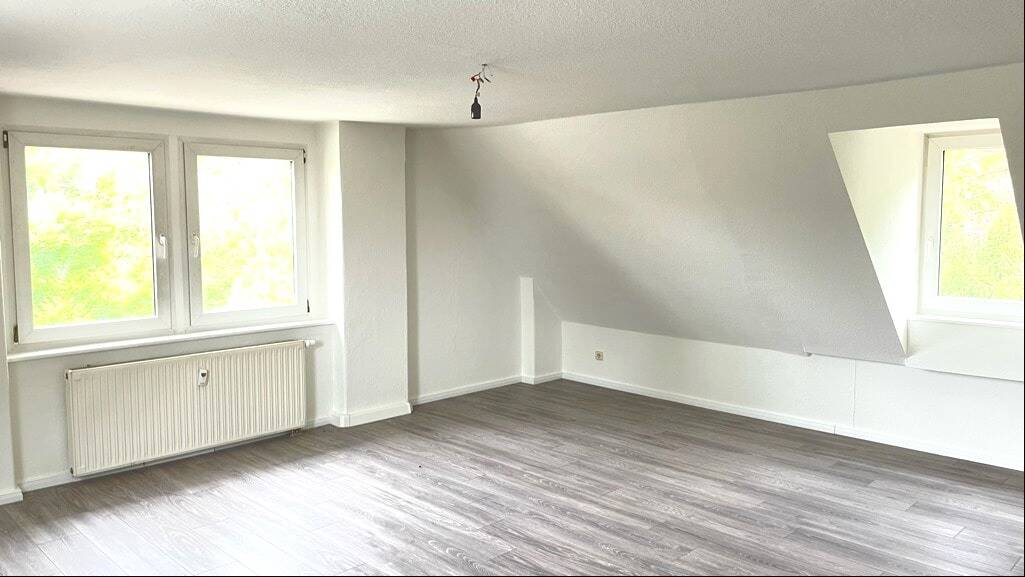 Etagenwohnung Dresden Loschwitz/Wachwitz - 2 Zimmer, 70 m&sup2;, 580&euro; | Angebot:26585410