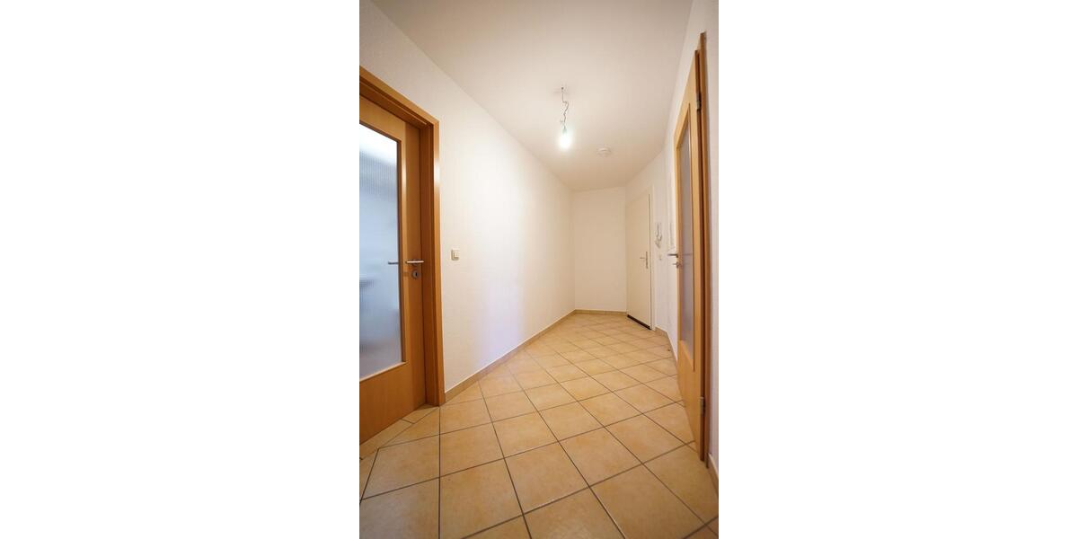 ** 1 Monat KALTMIETFREI** Geräumige 2-Raum Wohnung im Innenhof mit Balkon 2 zimmer