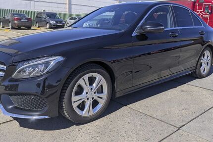 Mercedes-Benz C 250 126.233 km 17.495 &euro; Radebeul 01445