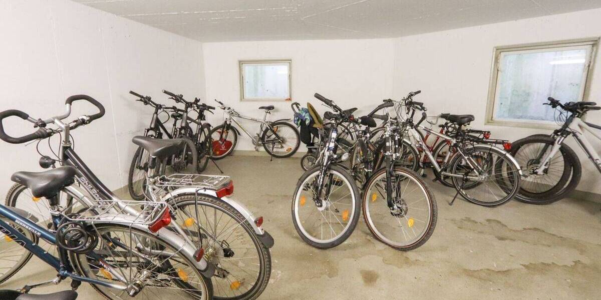 Etagenwohnung Dresden Pennrich - 2 Zimmer, 62 m&sup2;, 159.000&euro; | Angebot:25682241