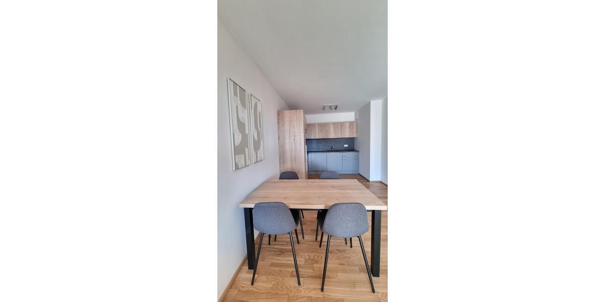 Etagenwohnung Dresden Neustadt - 2 Zimmer, 69 m&sup2;, 1.570&euro; | Angebot:26096786