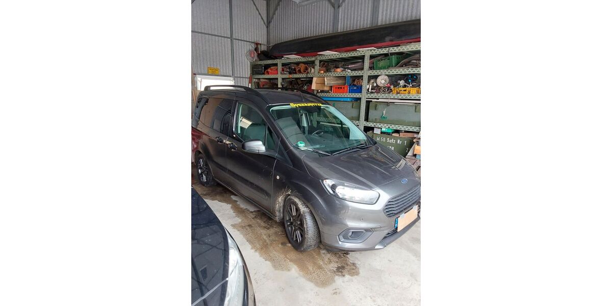Ford Tourneo Courier 51.000 km 15.000 &euro; Priestewitz 01561
