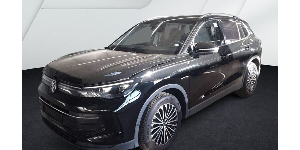 VW Tiguan 11.800 km 33.490 &euro; Meißen 01662