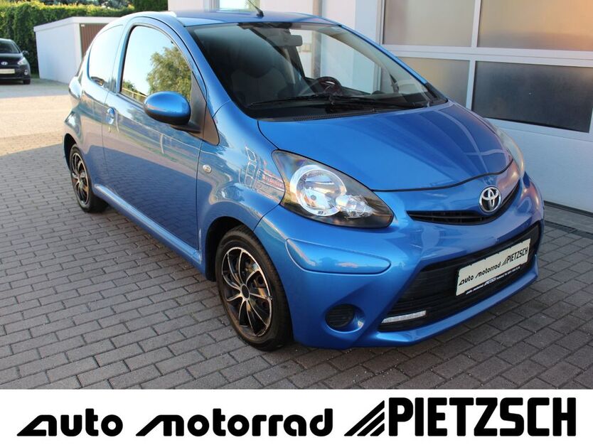 Toyota Aygo (X) 82.765 km 4.490 € Radebeul-Dresden 01445