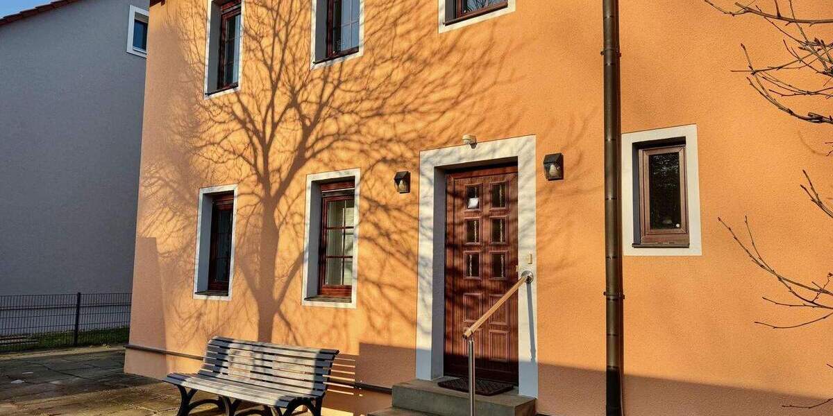 Einfamilienhaus Dresden Klotzsche - 9 Zimmer, 170 m&sup2;, 749.000&euro; | Angebot:25779624