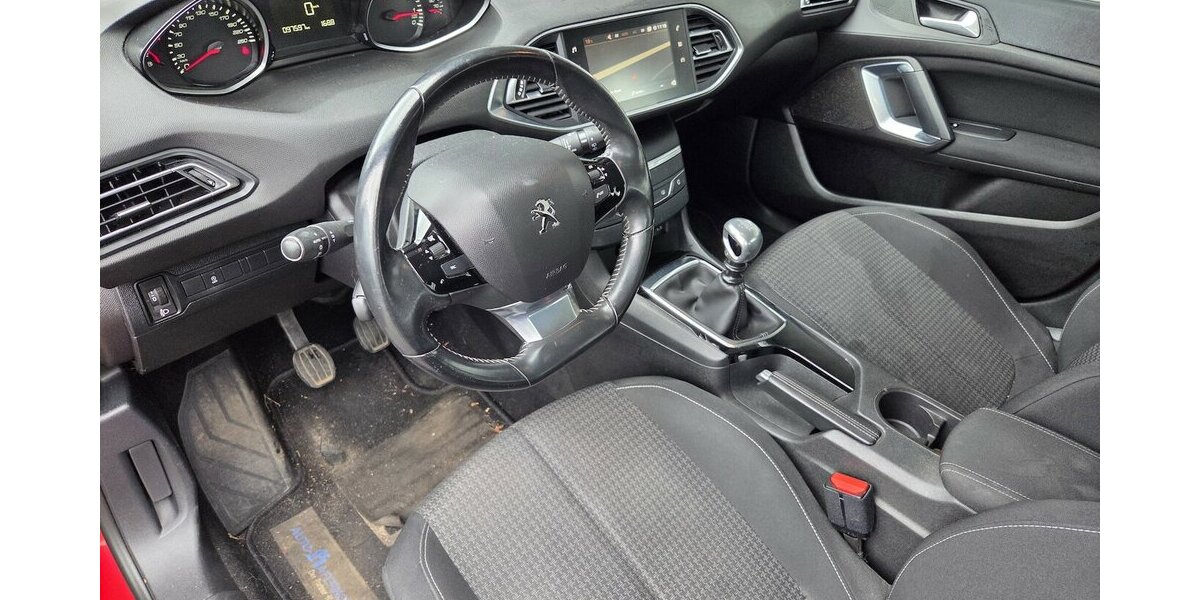 Peugeot 308 II 1.2 Pure Tech 130 97.597 km 3.650 &euro; Wilsdruff 01723
