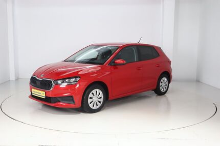 Skoda Fabia 37.735 km 12.390 &euro; Dresden 01237