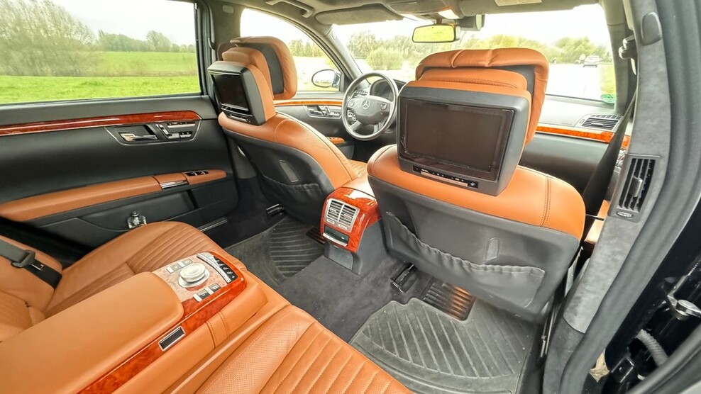 Mercedes-Benz S 500 349.000 km 15.900 € Radebeul 01445