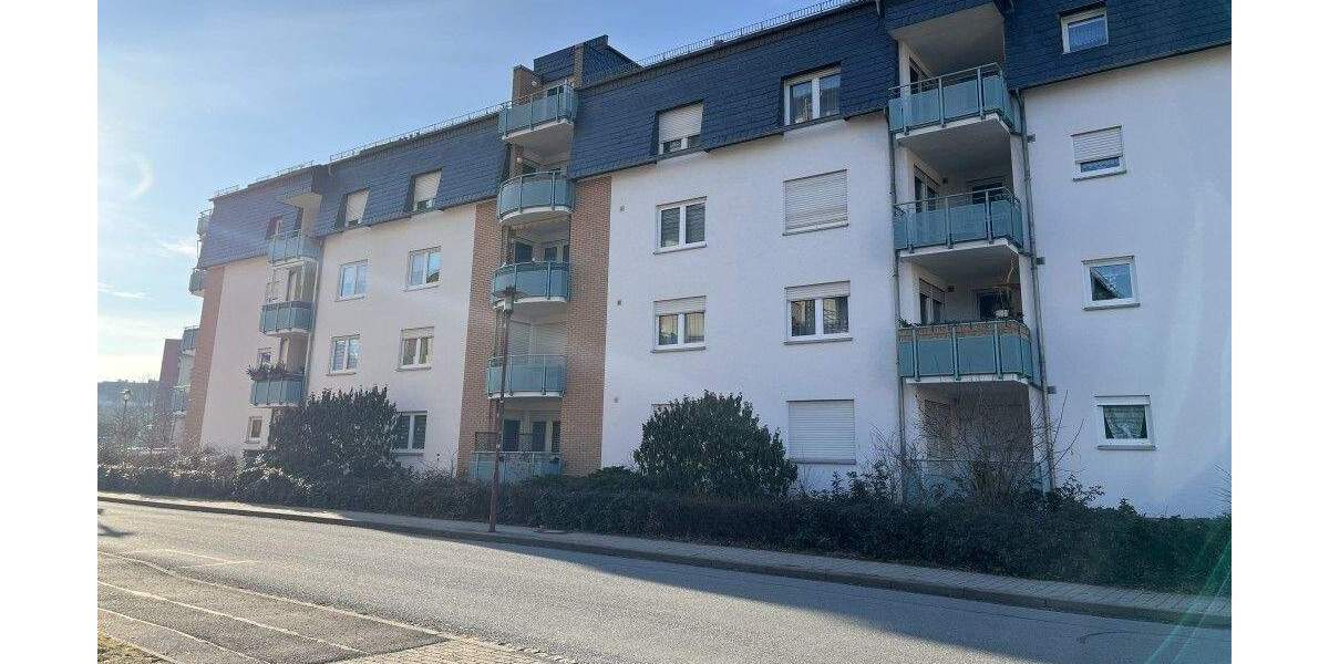 Etagenwohnung Freital - 2 Zimmer, 57 m&sup2;, 99.000&euro; | Angebot:25781185