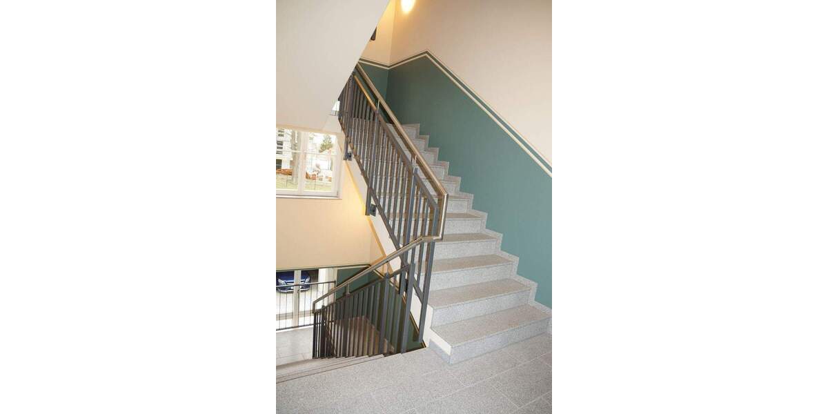 Etagenwohnung Pirna Zehista - 3 Zimmer, 98 m&sup2;, 925&euro; | Angebot:25777595