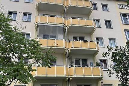 Sonnige 2-Raum Wohnung mit Balkon