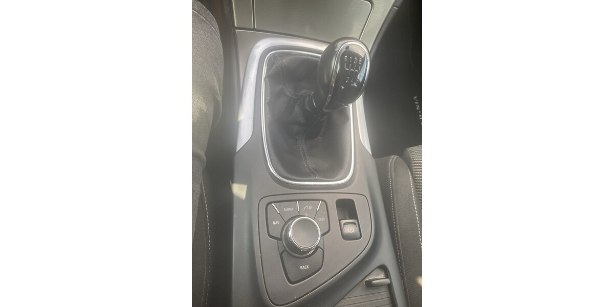 Opel Insignia 114.000 km 6.200 &euro; Lichtenberg 01896