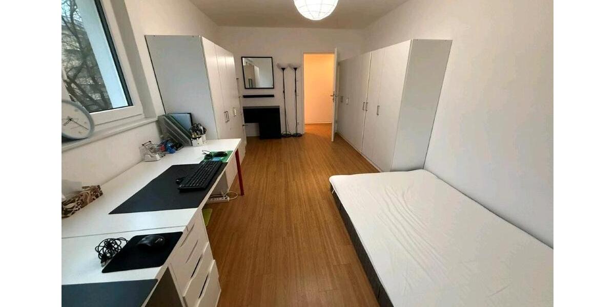 Etagenwohnung Dresden Neustadt - 4 Zimmer, 99 m&sup2;, 1.433&euro; | Angebot:26297238