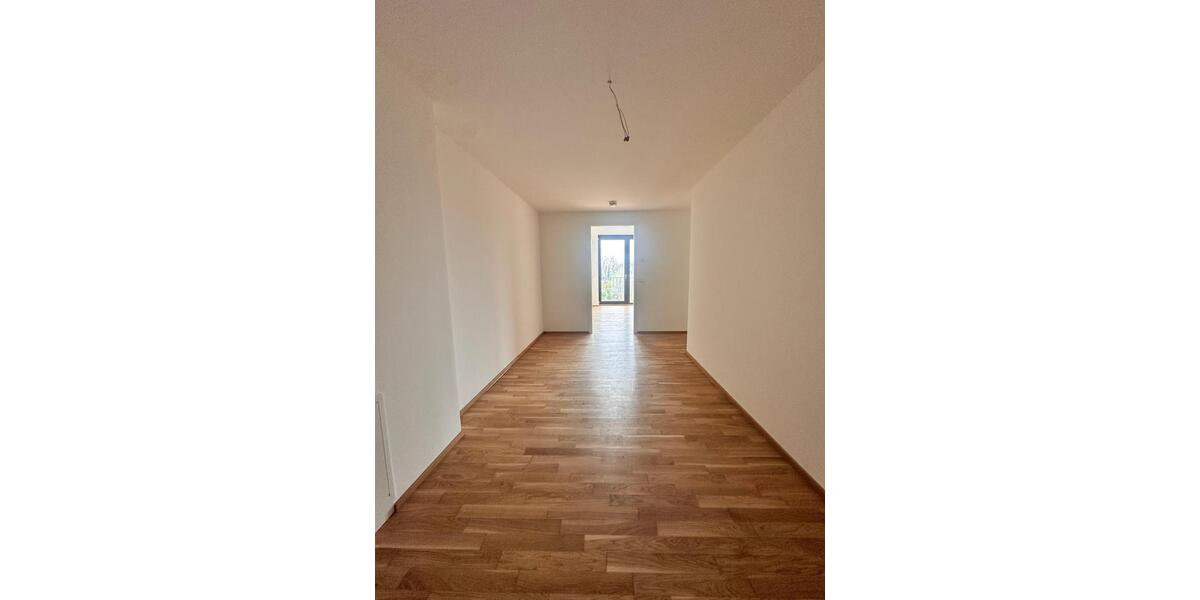 Etagenwohnung Dresden Neustadt - 3 Zimmer, 93 m&sup2;, 1.482&euro; | Angebot:26645184