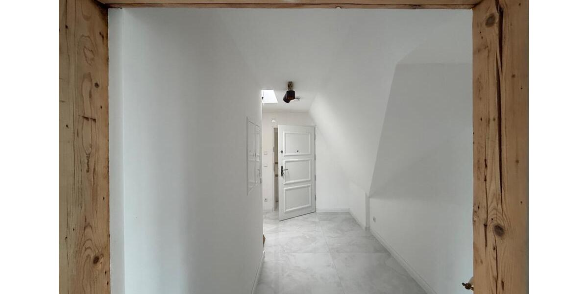 Dachgeschoßwohnung Radebeul - 2 Zimmer, 50 m&sup2;, 700&euro; | Angebot:25803452