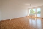 BALKON – WANNENBAD MIT FENSTER & WASCHMASCHINENSTELLPLATZ – LAUBEGAST