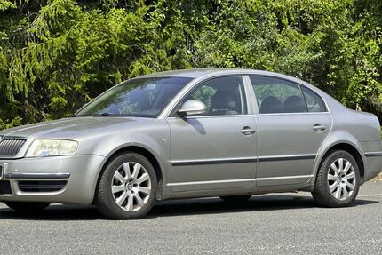Skoda Superb 212.458 km 1.490 &euro; Heidenau 01809