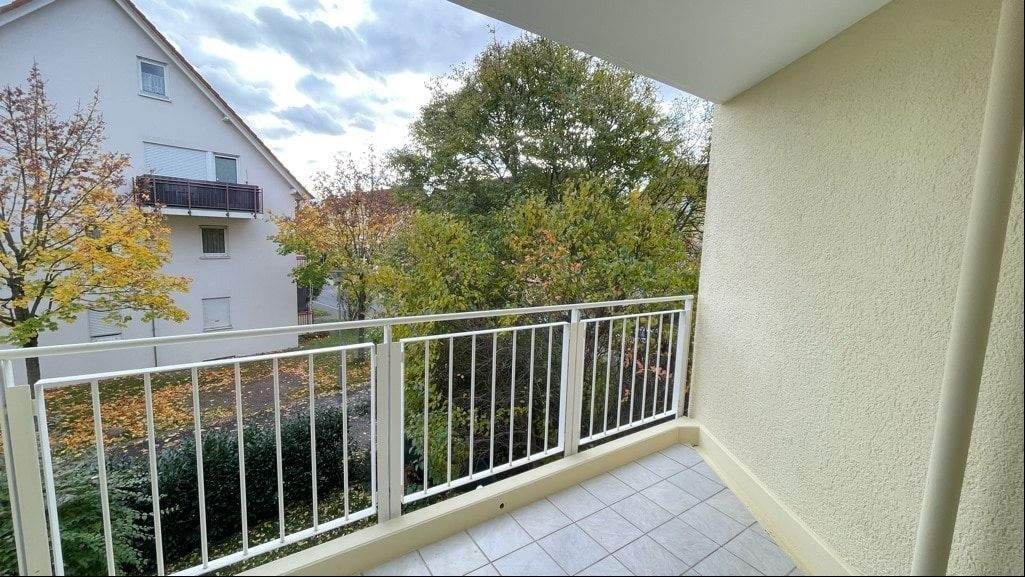 Etagenwohnung Dresden Weißig - 3 Zimmer, 66 m&sup2;, 160.000&euro; | Angebot:25916691