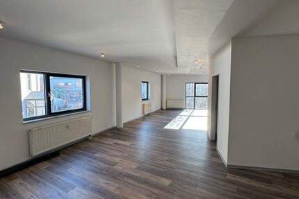 Gewerbeobjekt Dresden Bühlau/Weißer Hirsch - 2 Zimmer, 94 m&sup2;, 940&euro; | Angebot:25708944