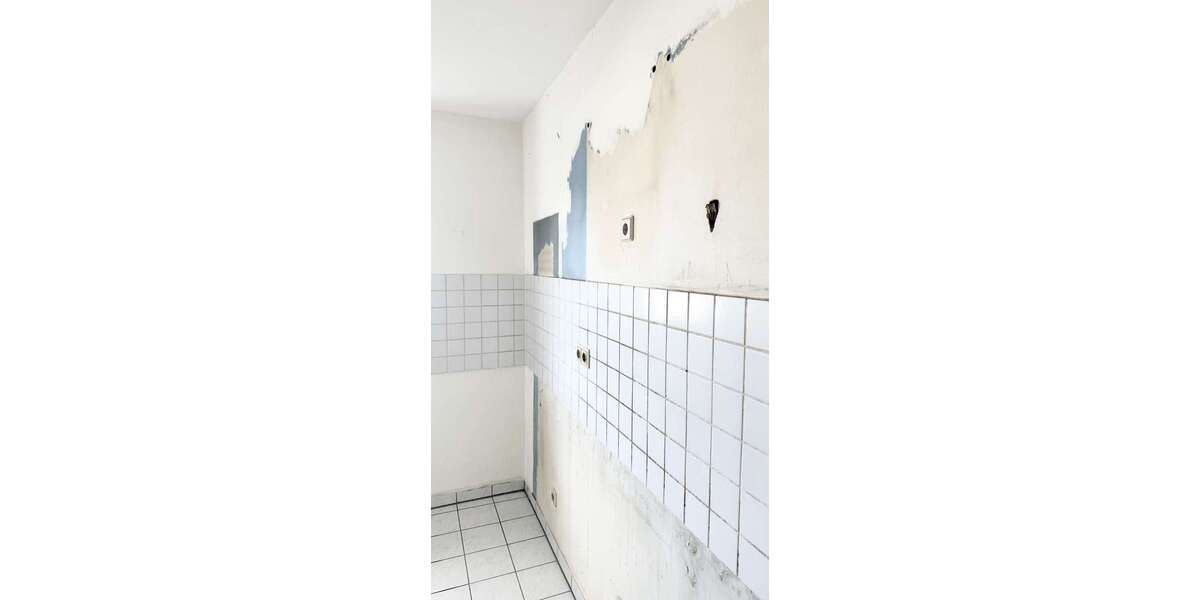 Deine Chance: Renovierungsbedürftige 2-Raum-Wohnung in Dresden-Weißig zu verkaufen! - Etagenwohnung Dresden Schönfeld-Weißig | Angebot:25416211