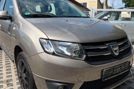 Dacia Logan 76.504 km 4.600 &euro; Bannewitz 01728