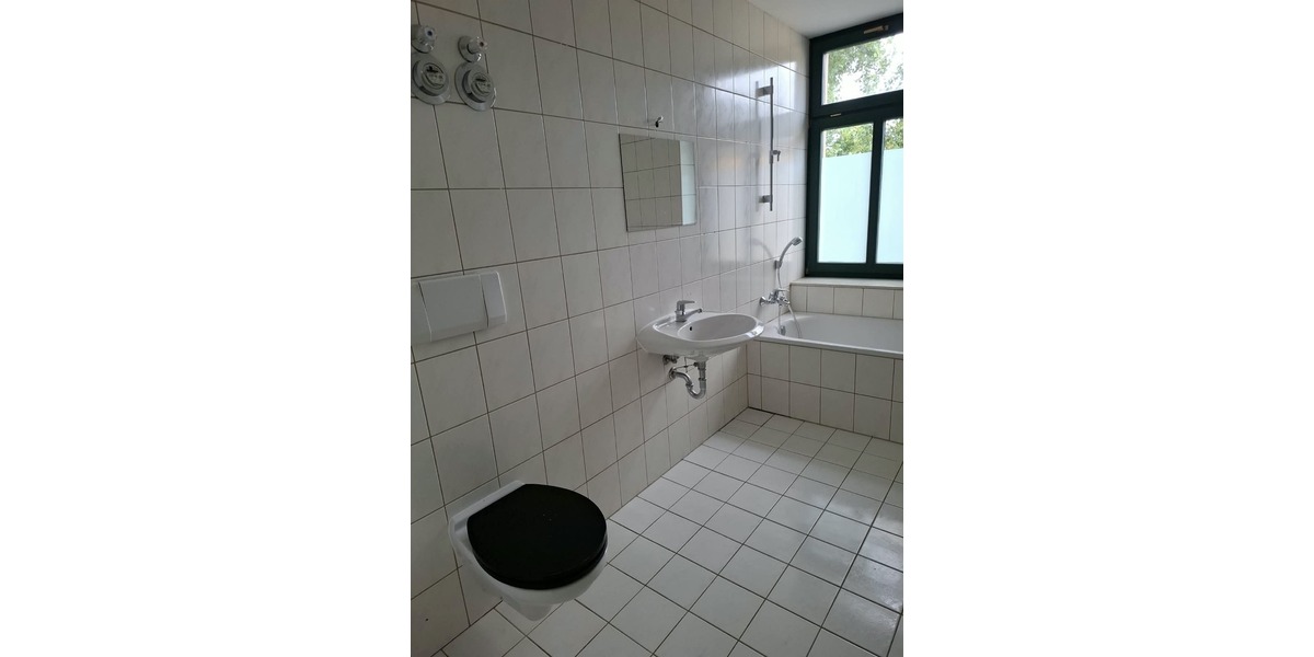 Cotta: 3-Zimmer-Wohnung mit Tageslichtbad - Etagenwohnung Dresden Cotta | Angebot:27398683