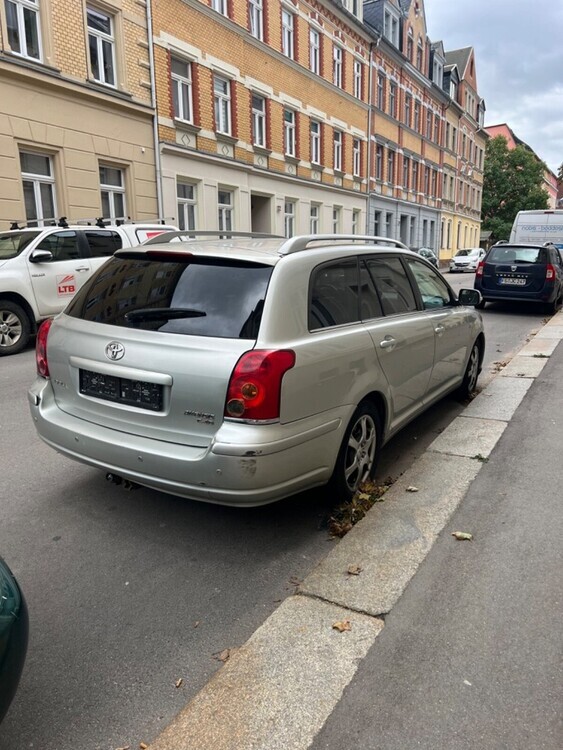 Avensis Kombi