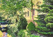 Mehrfamilienhaus im Grünem