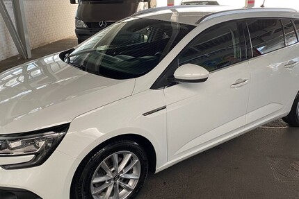 Renault Megane IV Grandtour 89.000 km 13.800 € Dresden 01067