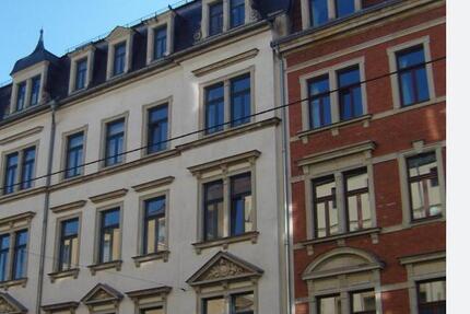 Zwei Zimmer Dach Geschoss zu Verkaufen 2 zimmer