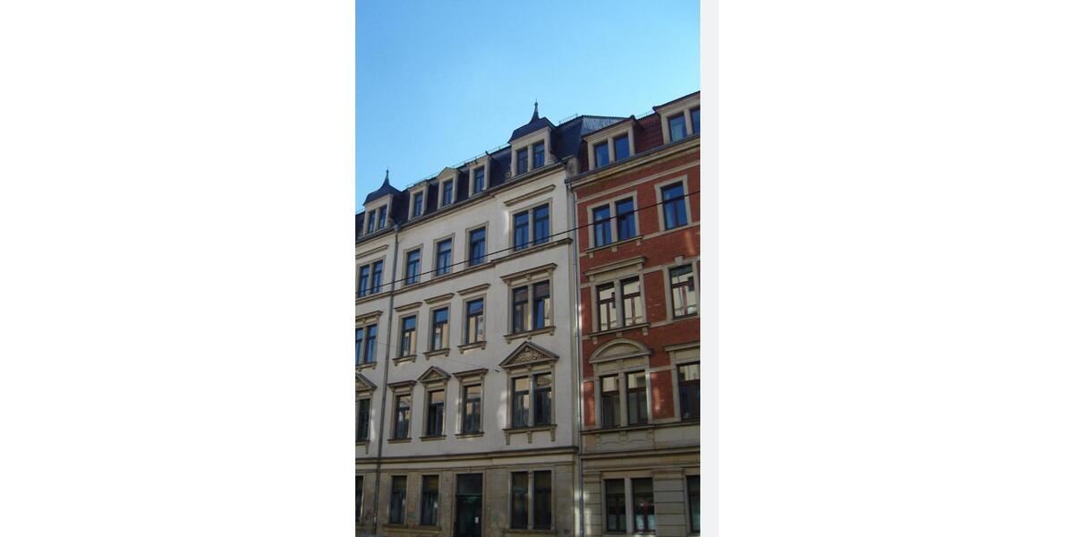 Zwei Zimmer Dach Geschoss zu Verkaufen 2 zimmer