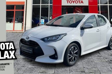 Toyota Yaris 32.655 km 17.490 &euro; Dresden 01139