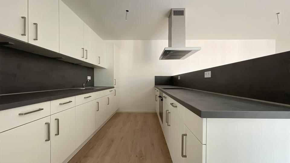 Etagenwohnung Dresden Neustadt - 3 Zimmer, 74 m&sup2;, 1.144&euro; | Angebot:24801280