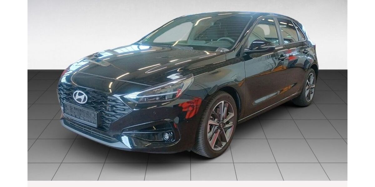 Hyundai i30 25.046 km 20.490 &euro; Pirna bei Dresden 01796