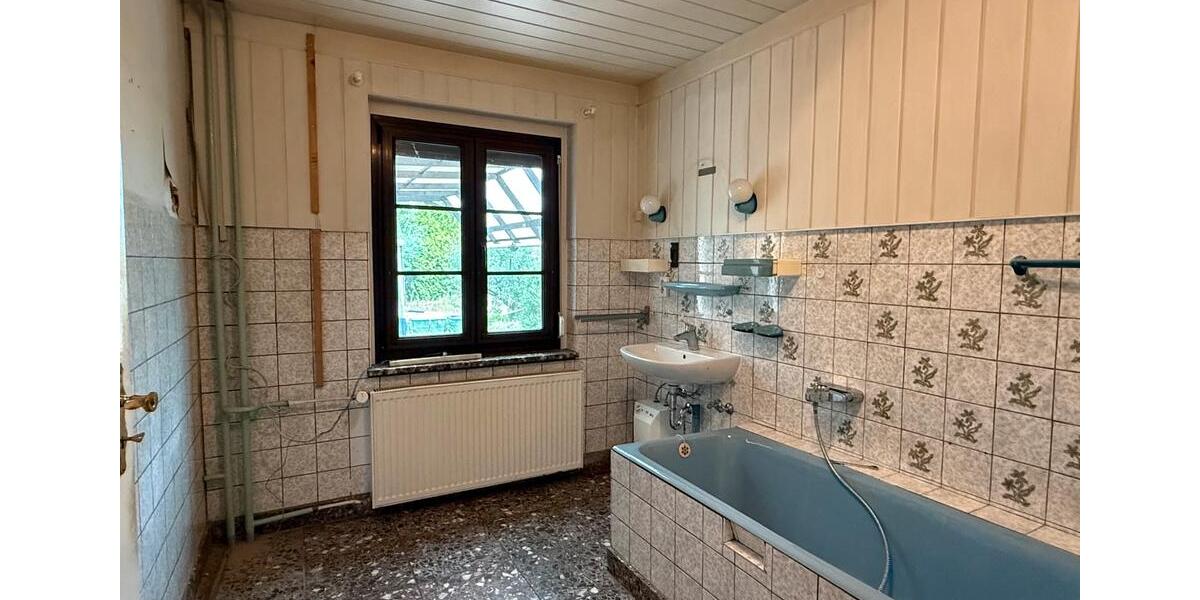 Einfamilienhaus Dresden Klotzsche - 7 Zimmer, 180 m&sup2;, 415.000&euro; | Angebot:27042838