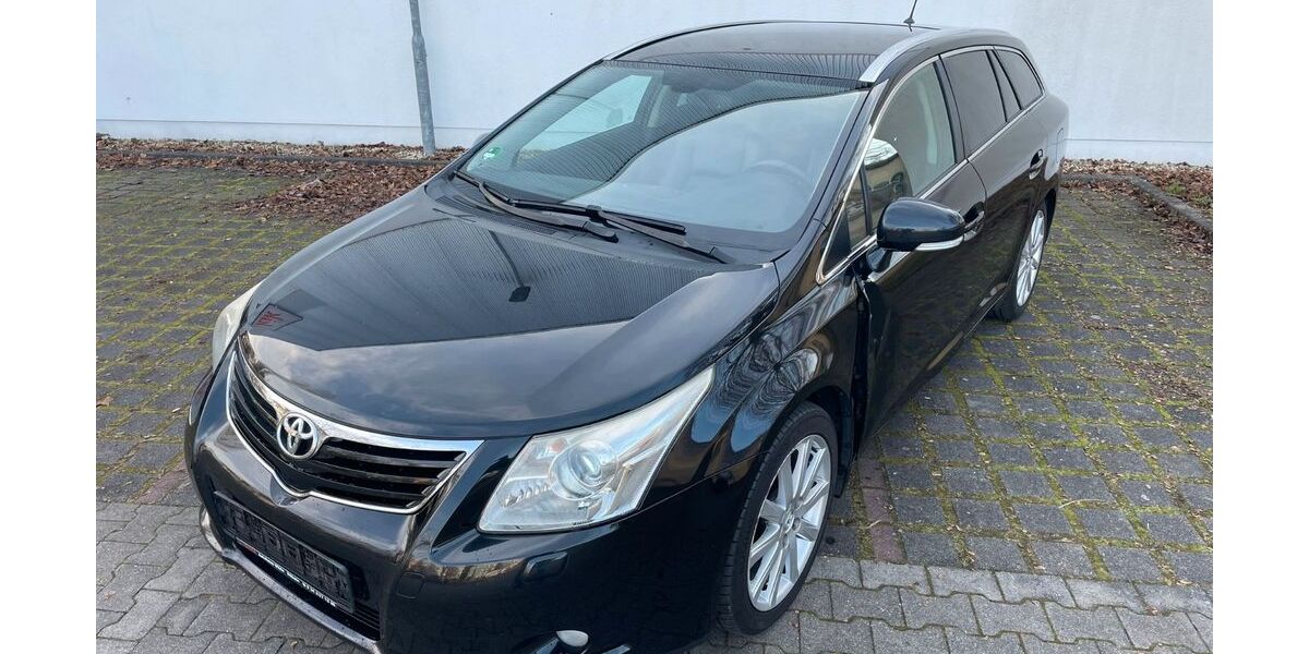 Toyota Avensis 199.900 km 6.490 &euro; Dresden 01139