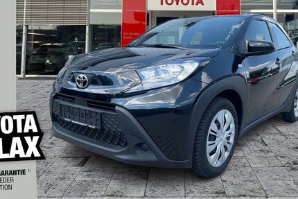 Toyota Aygo (X) 16.628 km 12.970 &euro; Dresden 01139