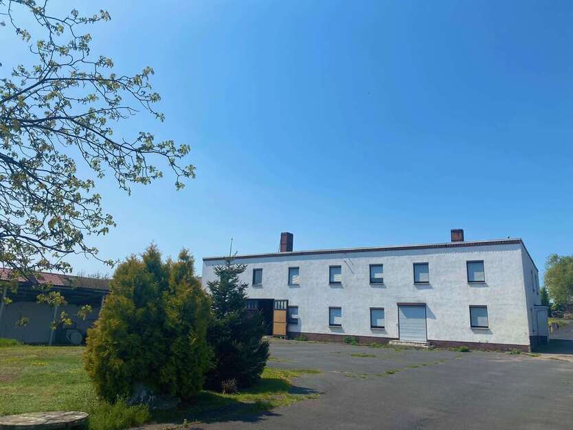 Haus zum Kaufen in Ockrilla 225.000 € 178 m²
