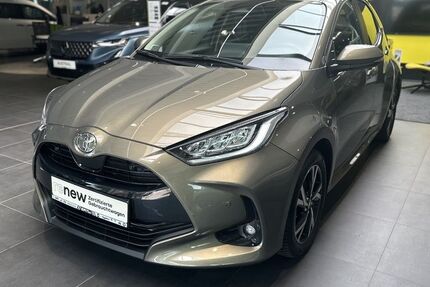 Toyota Yaris 4.034 km 21.490 &euro; Dresden 01257